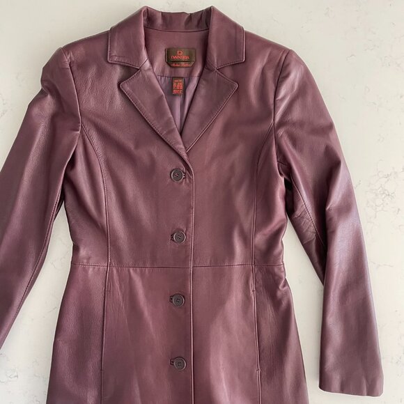 Danier Genuine Italian Leather 4 Button Lined Fitted Coat Purple/Wine XS NWOT - Picture 13 of 15